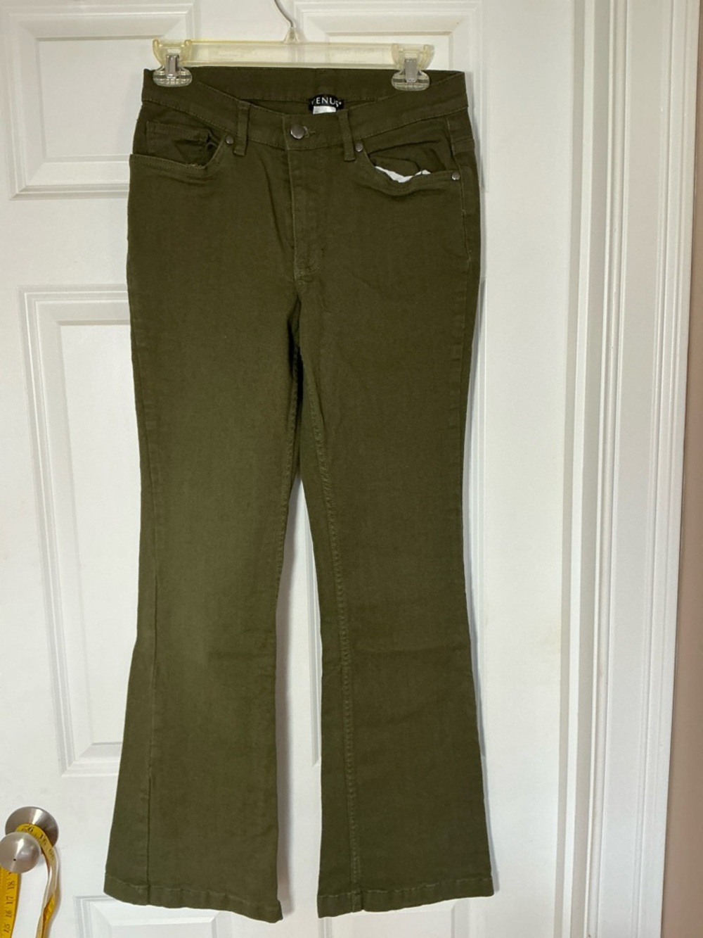 VENUS Boot cut in Olive Green - Picture 5 of 8